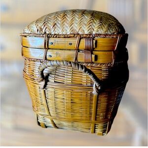 Vintage Asian Wicker Ratan Basket W/Handles And Brass Hinges 16”x9.5”x 11” Tall